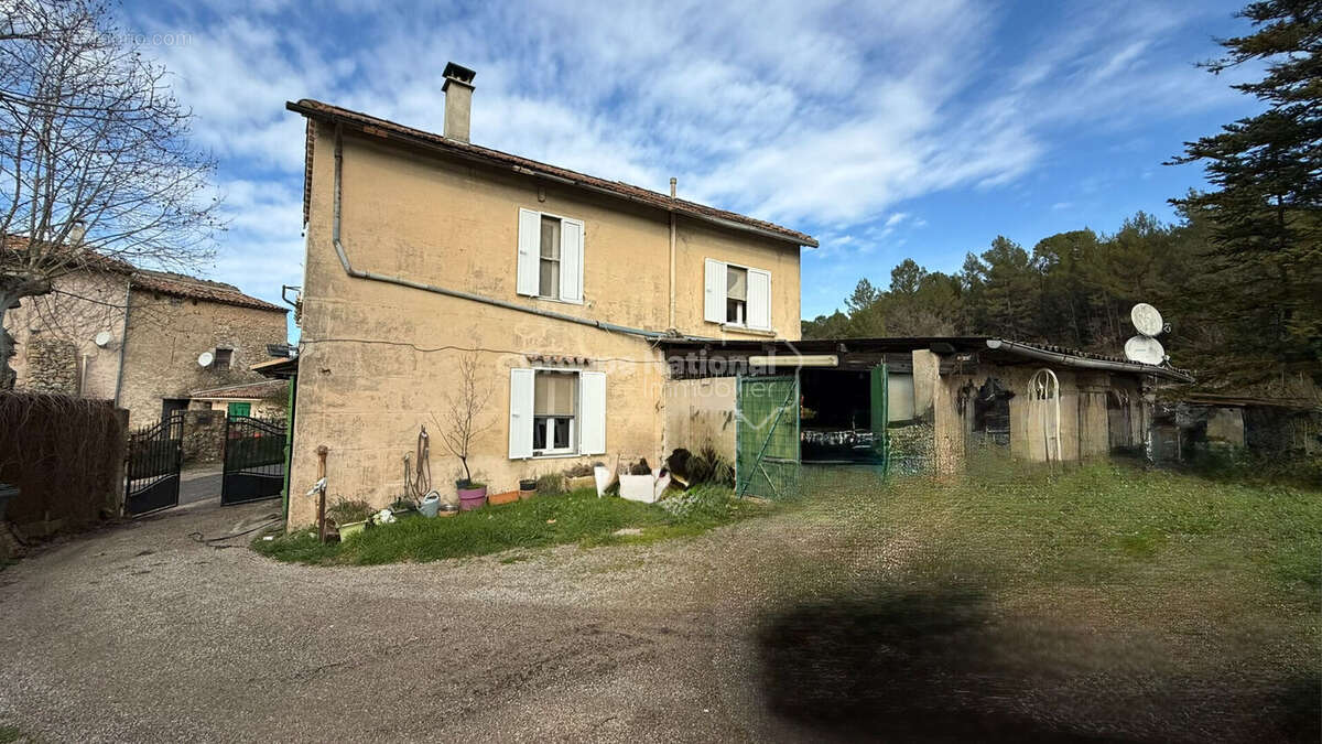 Maison à CHATEAUVERT
