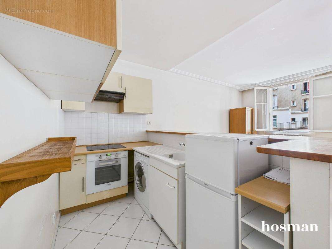 Appartement à PARIS-7E