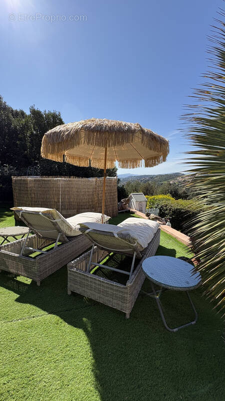 Maison à ROQUEBRUNE-SUR-ARGENS