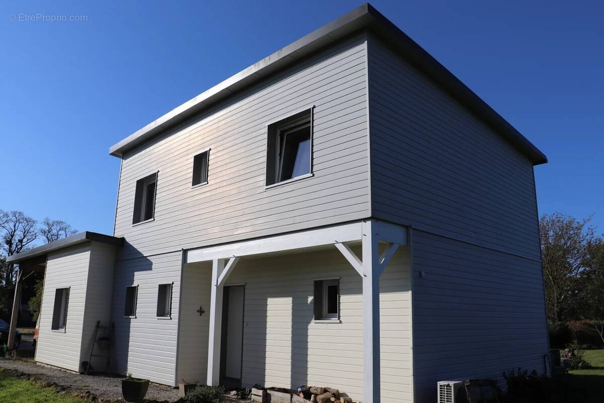Maison à MONTENILS