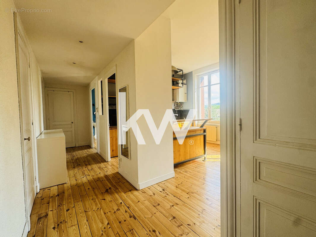 Appartement à SAINT-ETIENNE