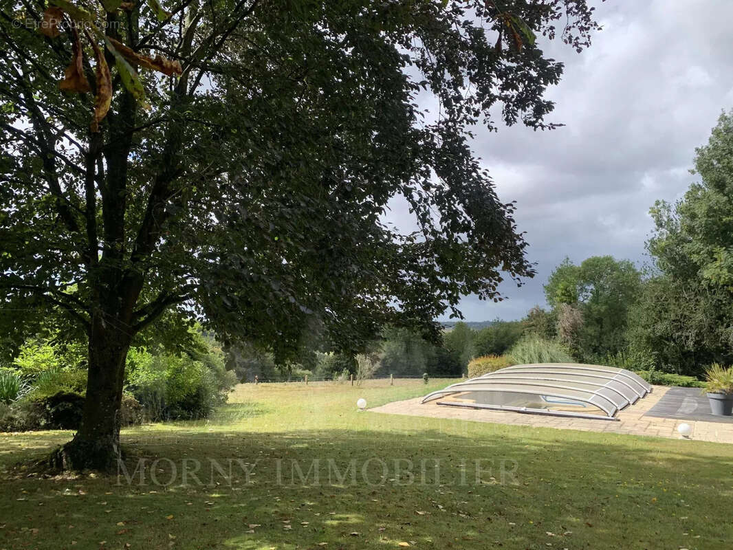 Maison à PONT-L&#039;EVEQUE