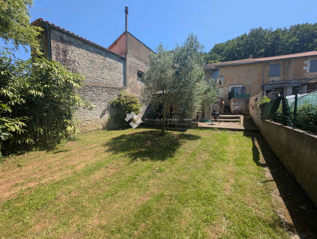 Maison 102 m² à Buxerolles  - photo 2