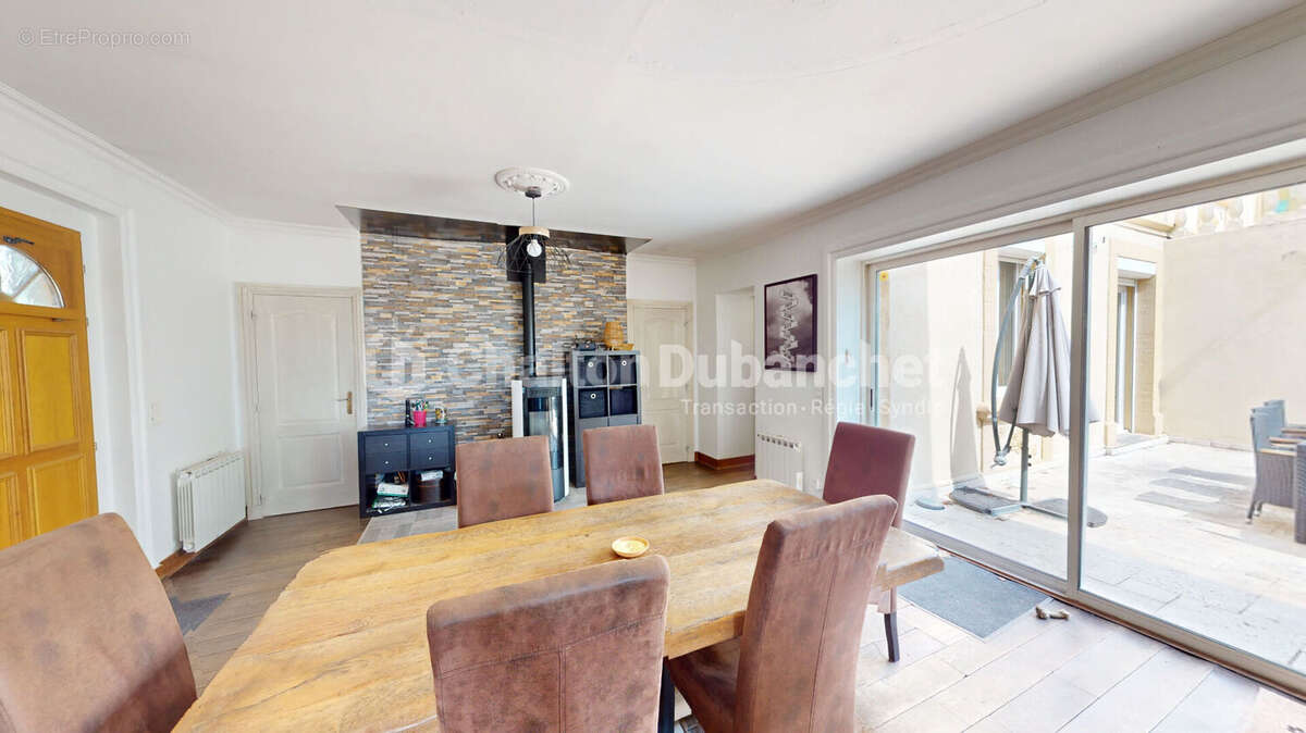 Maison à SAINT-LEGER-SUR-ROANNE