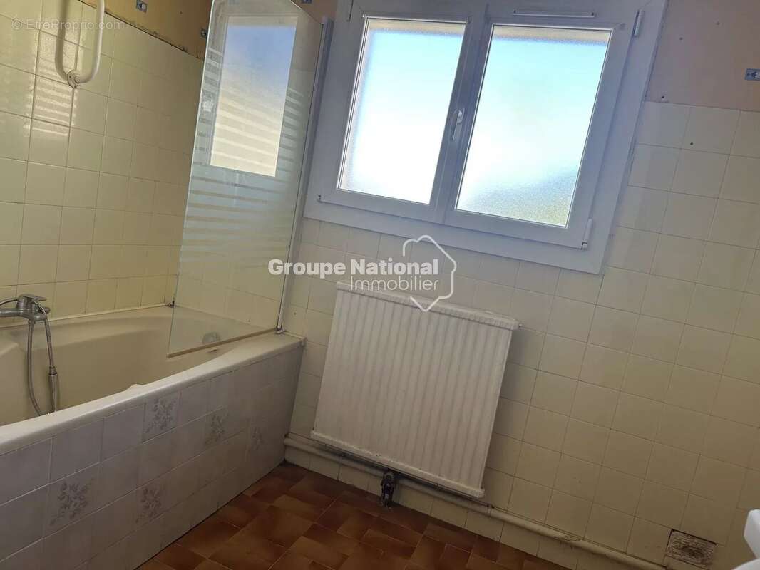 Maison à SAINT-MARTIN-DE-CRAU