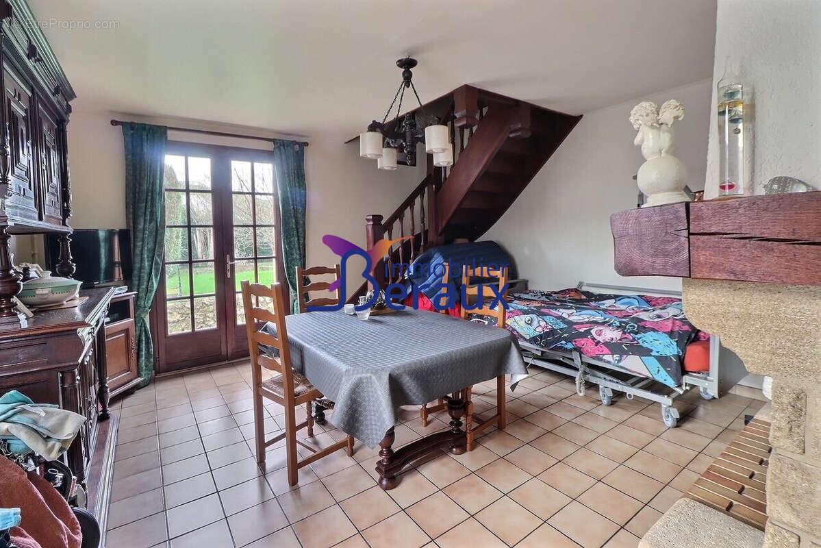 Maison à SAINT-JEAN-DU-CARDONNAY