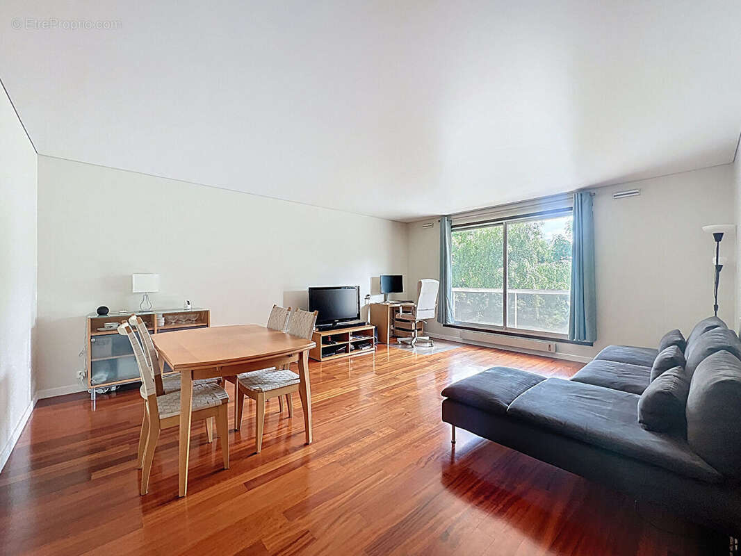 Appartement à SURESNES