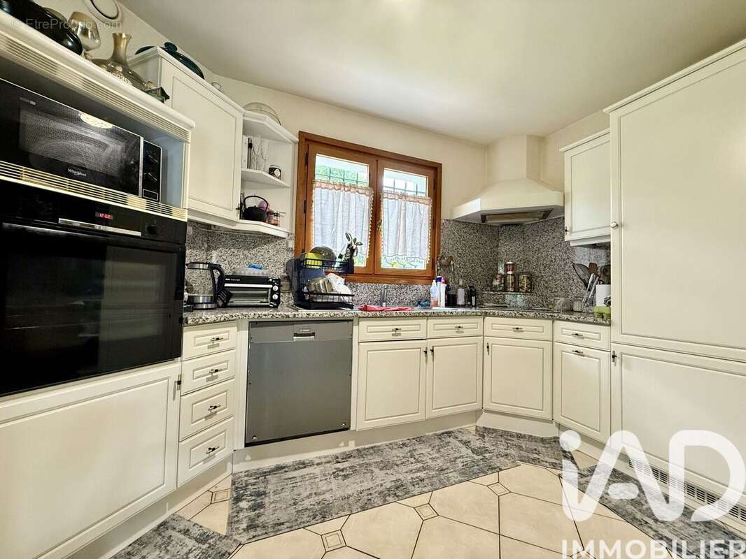 Photo 3 - Maison à ORNEX