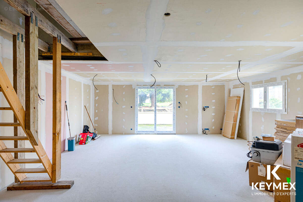 Maison à NEUILLY-EN-THELLE