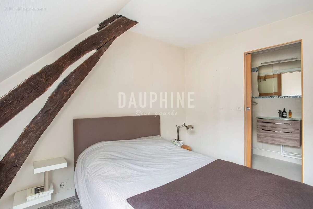 Appartement à PARIS-7E