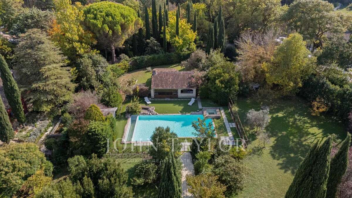 Maison à BOUC-BEL-AIR