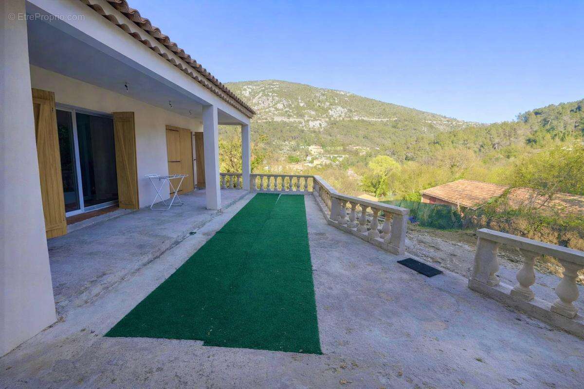 Maison à TOURRETTE-LEVENS