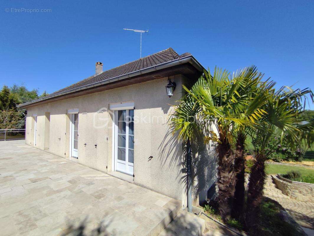 Maison à RUGLES