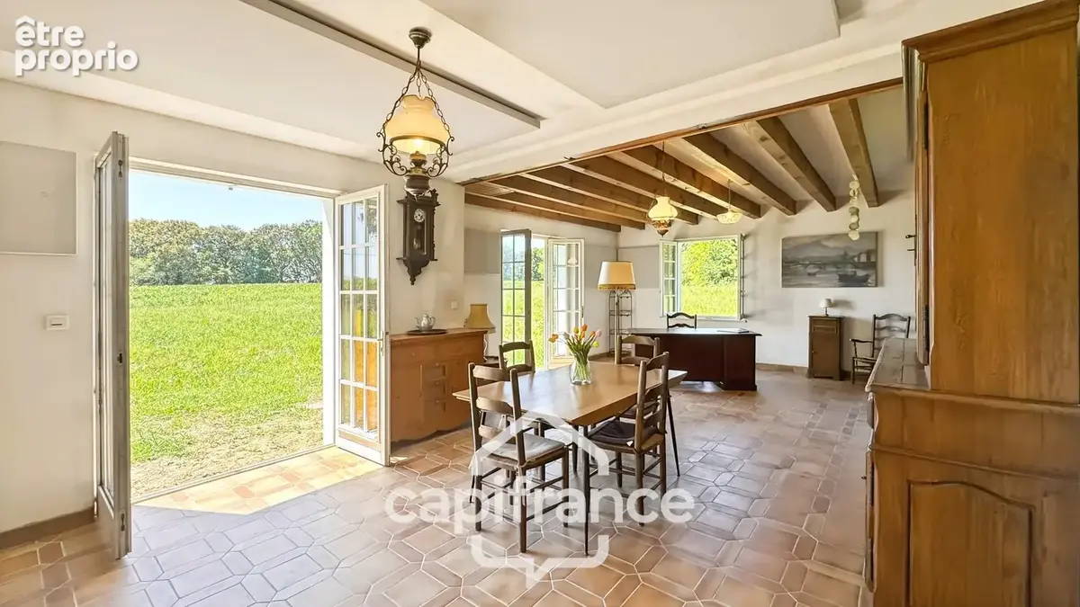 Maison de maître de caractère sur 6ha de terrain - photo 2
