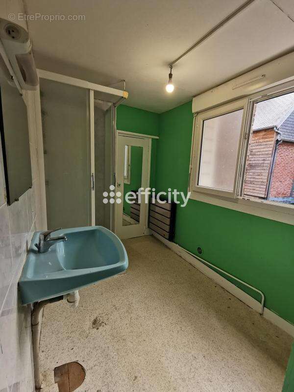 Maison à VILLEDIEU-LES-POELES