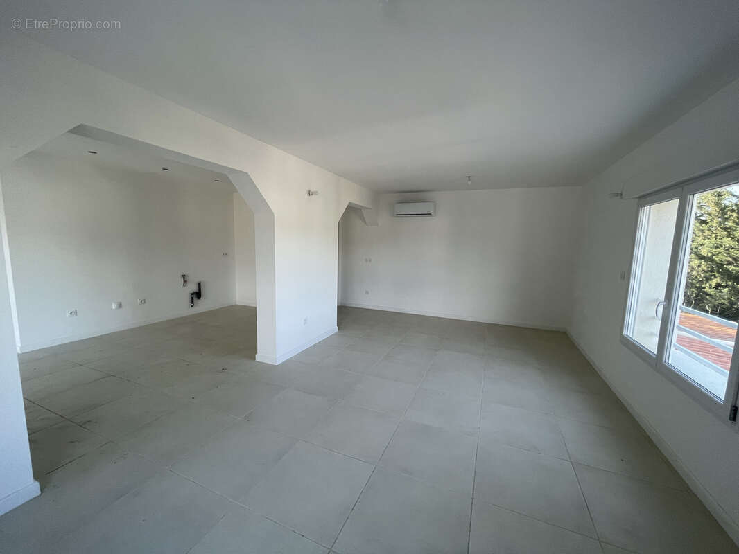 Appartement à MARSEILLE-12E