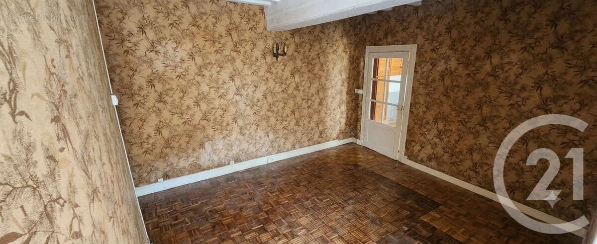 Maison à EPIRY
