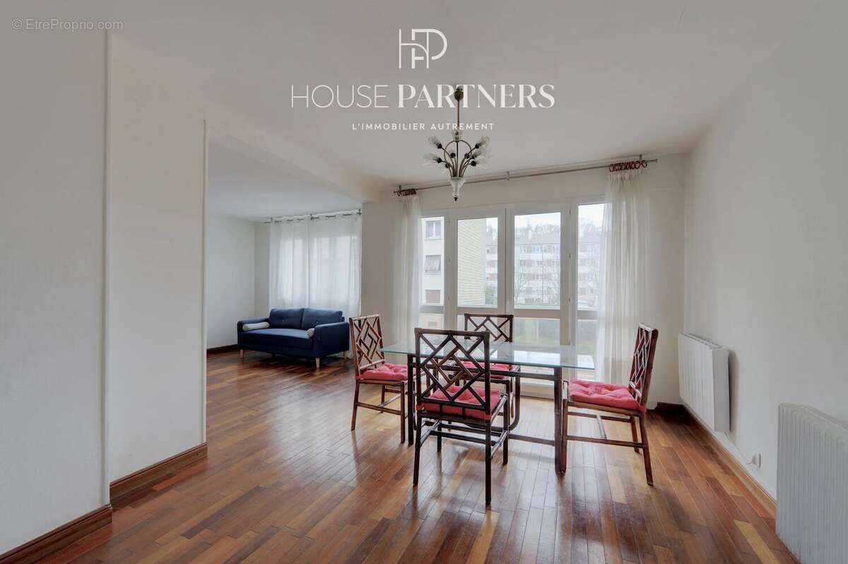 Appartement à LA CELLE-SAINT-CLOUD