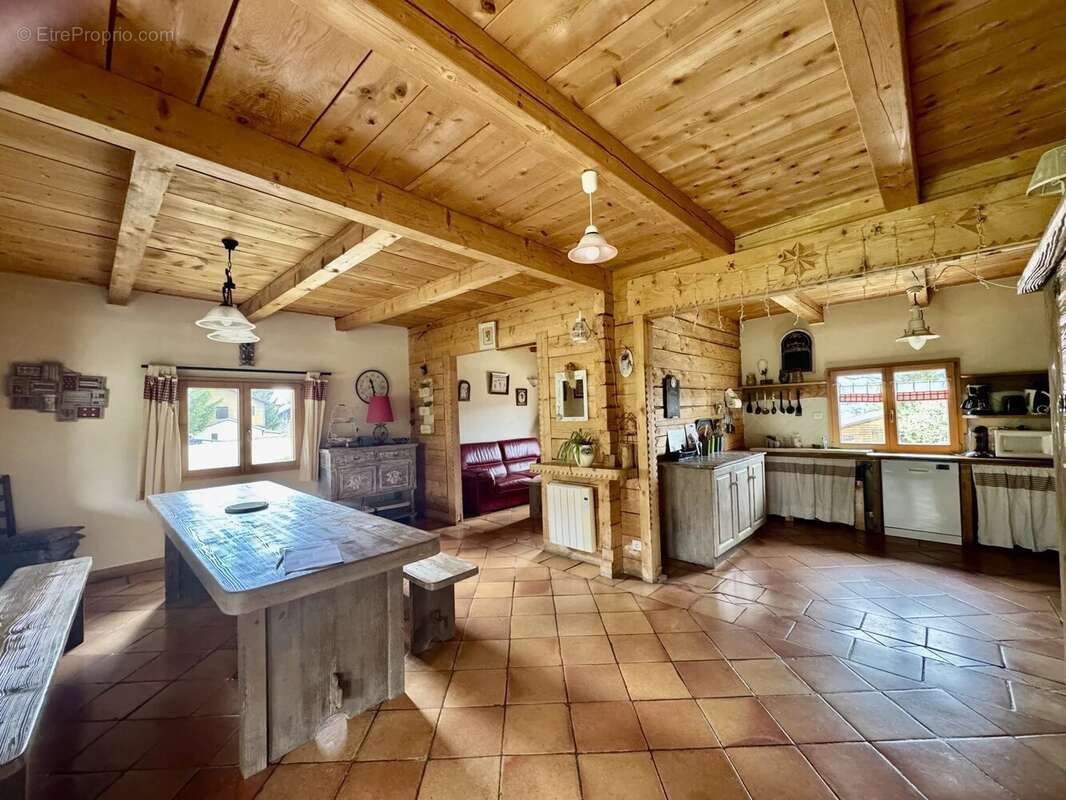 Maison à SAINT-PIERRE-DELS-FORCATS