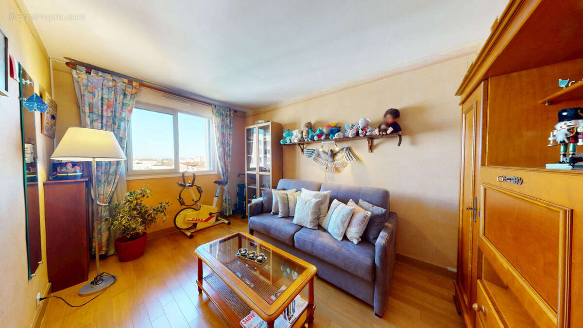 Appartement à AUBERVILLIERS