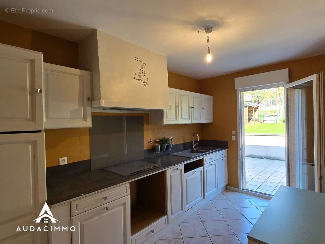 Maison à DOMEVRE-EN-HAYE