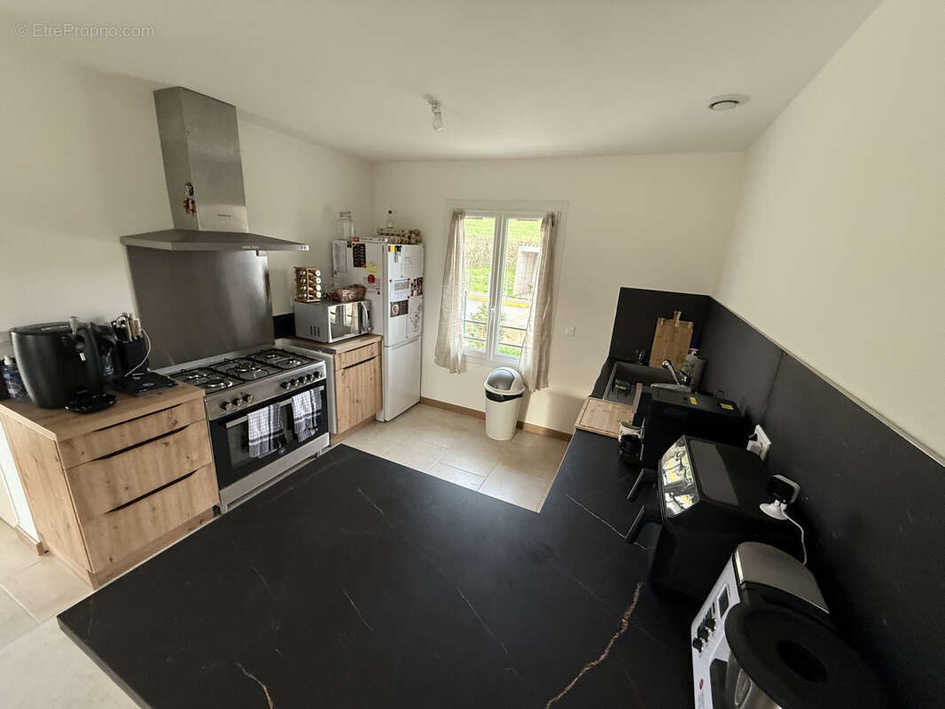 Maison à SAINT-GERMAIN-LES-SENAILLY