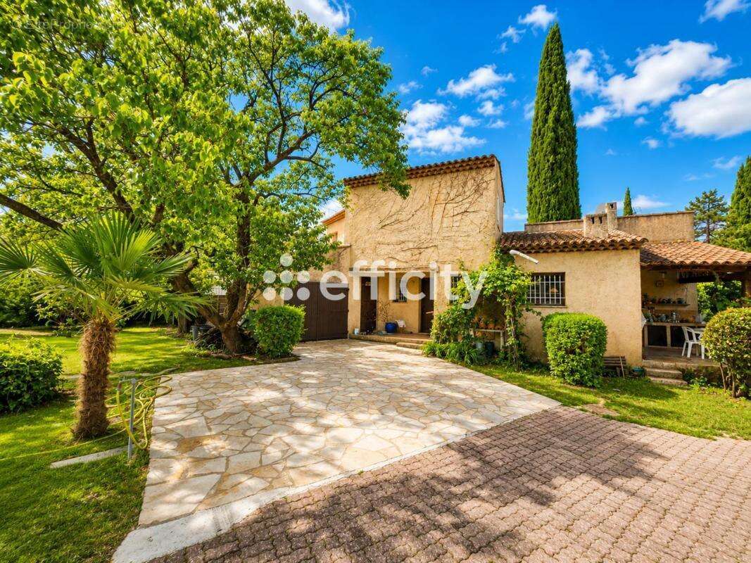 Maison 160 m² à Mougins  - photo 2