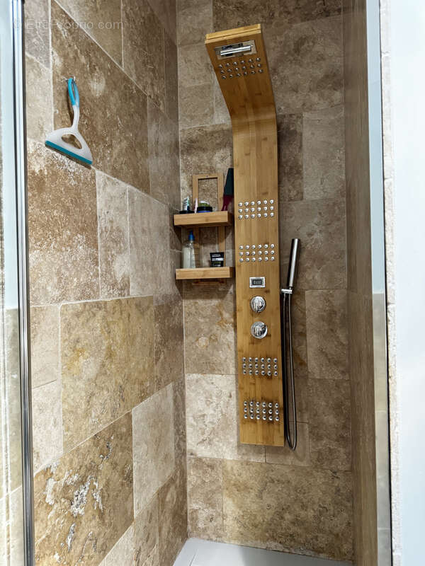 Atypique Plain-pied Contemporain avec Terrasses, Piscine et Vue… - photo 15