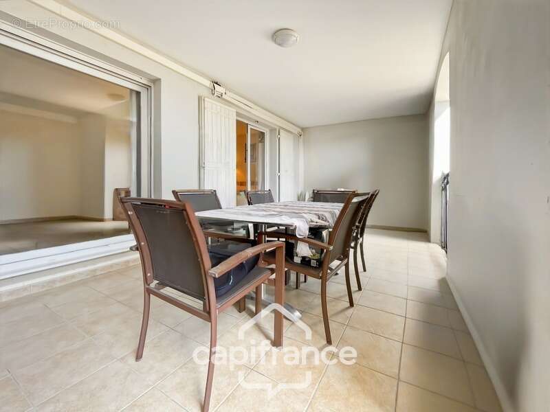 Appartement à MALLEMORT