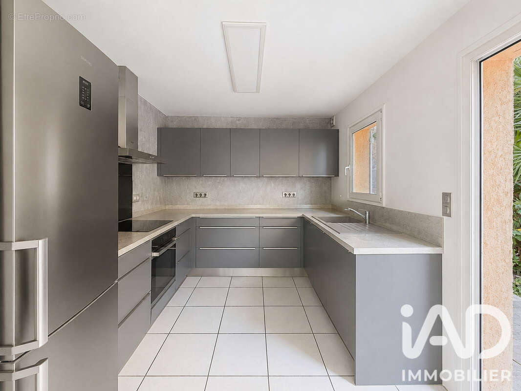 Maison 142 m² à Montauroux  - photo 5