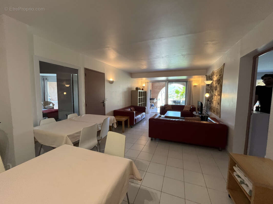 Maison à PLAN-DE-LA-TOUR