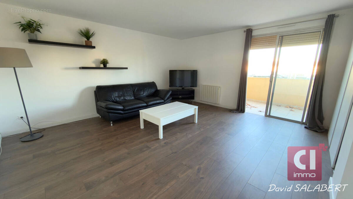 Appartement à FREJUS