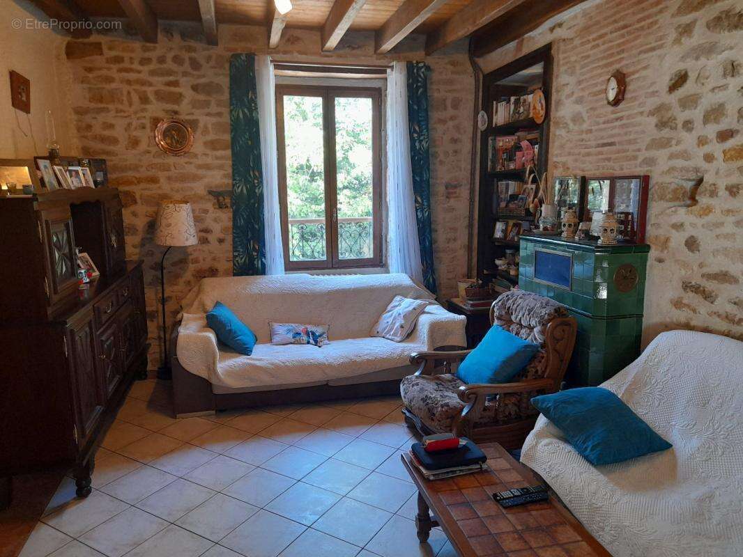 Maison à MONTGIVRAY