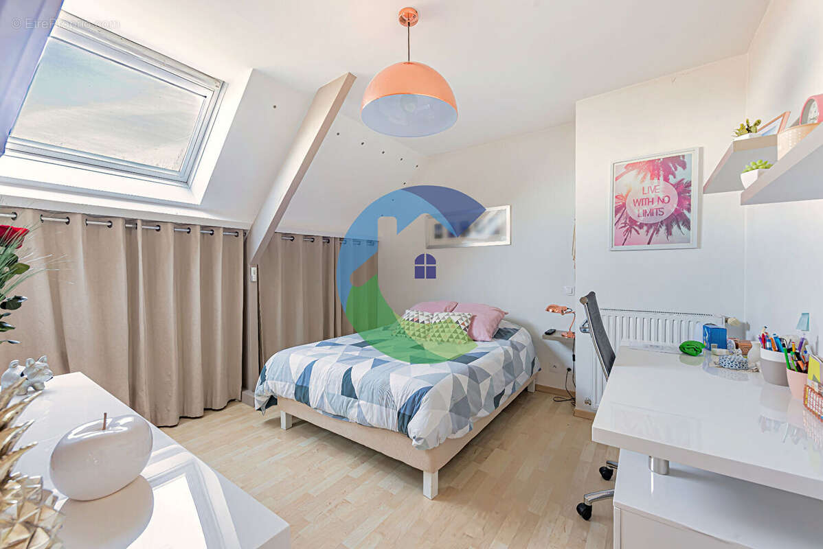 Maison à BALLAINVILLIERS