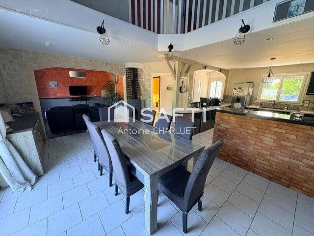 Maison 170 m² à Mezieres-En-Brenne  - photo 3