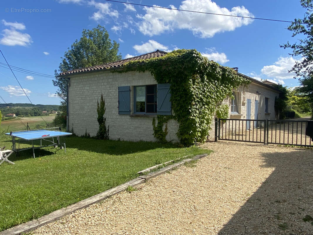 Maison à BAGAT-EN-QUERCY