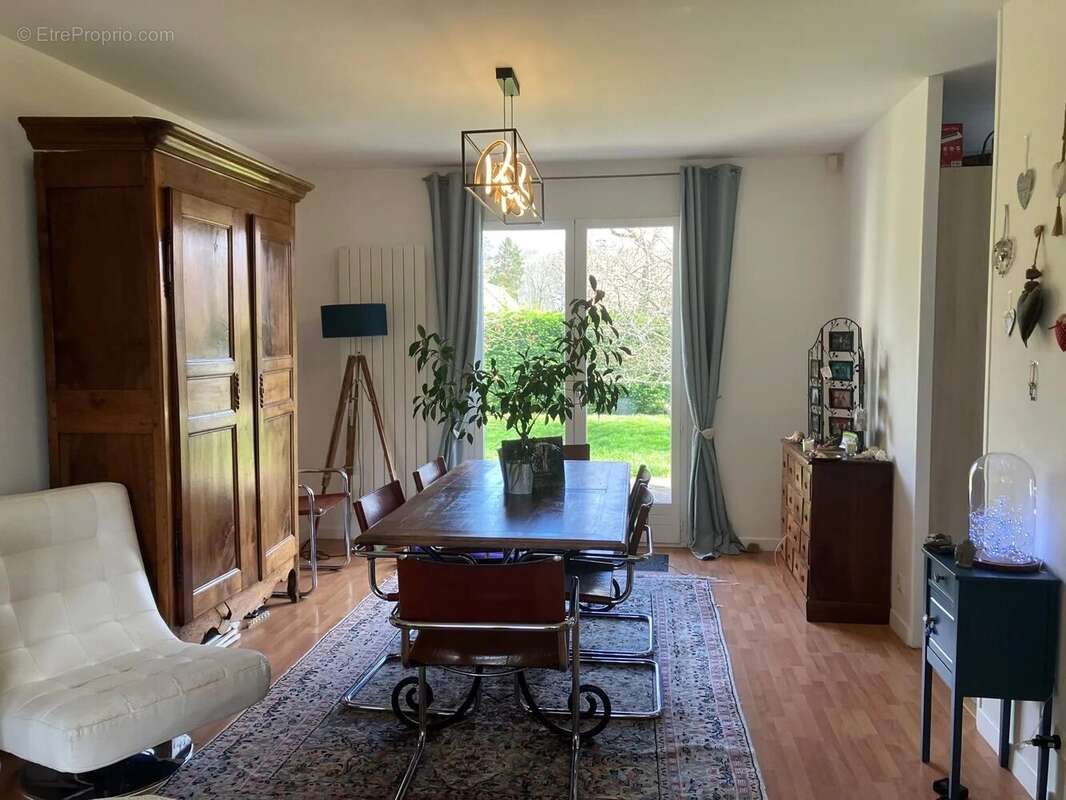 Maison à ONCY-SUR-ECOLE