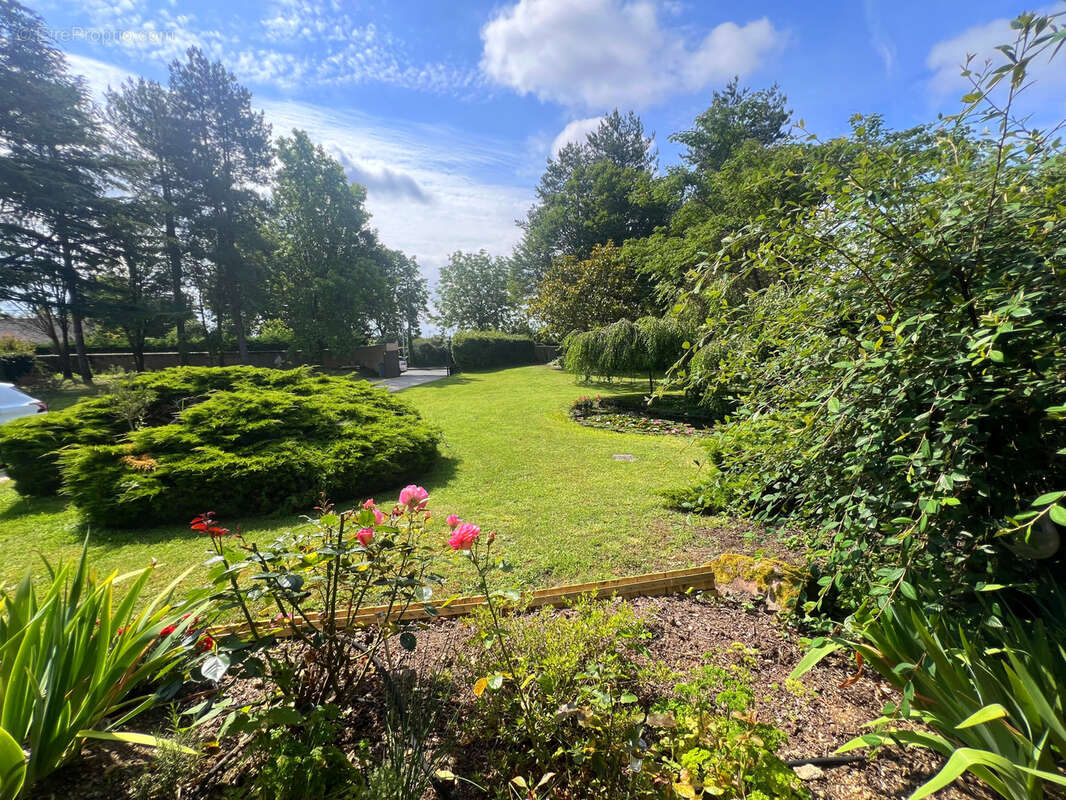Maison à CHATELLERAULT