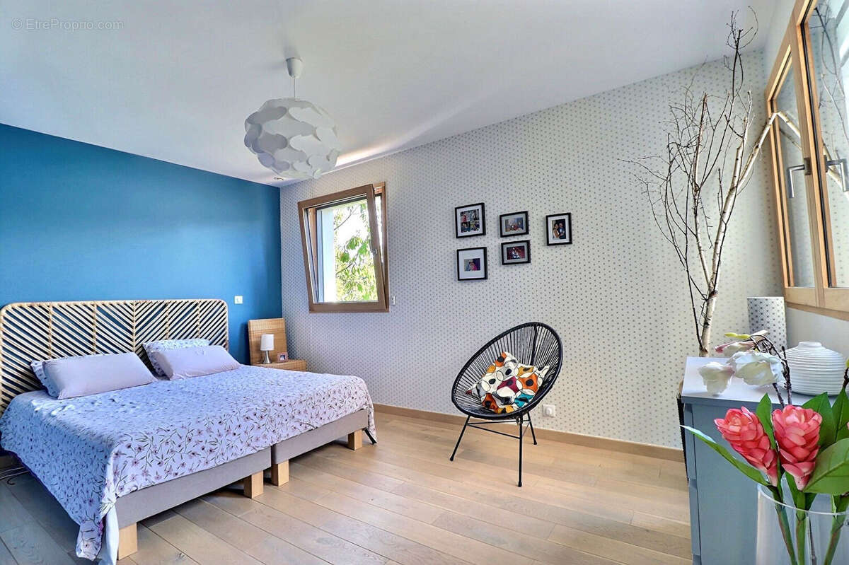 Maison à MAREIL-MARLY