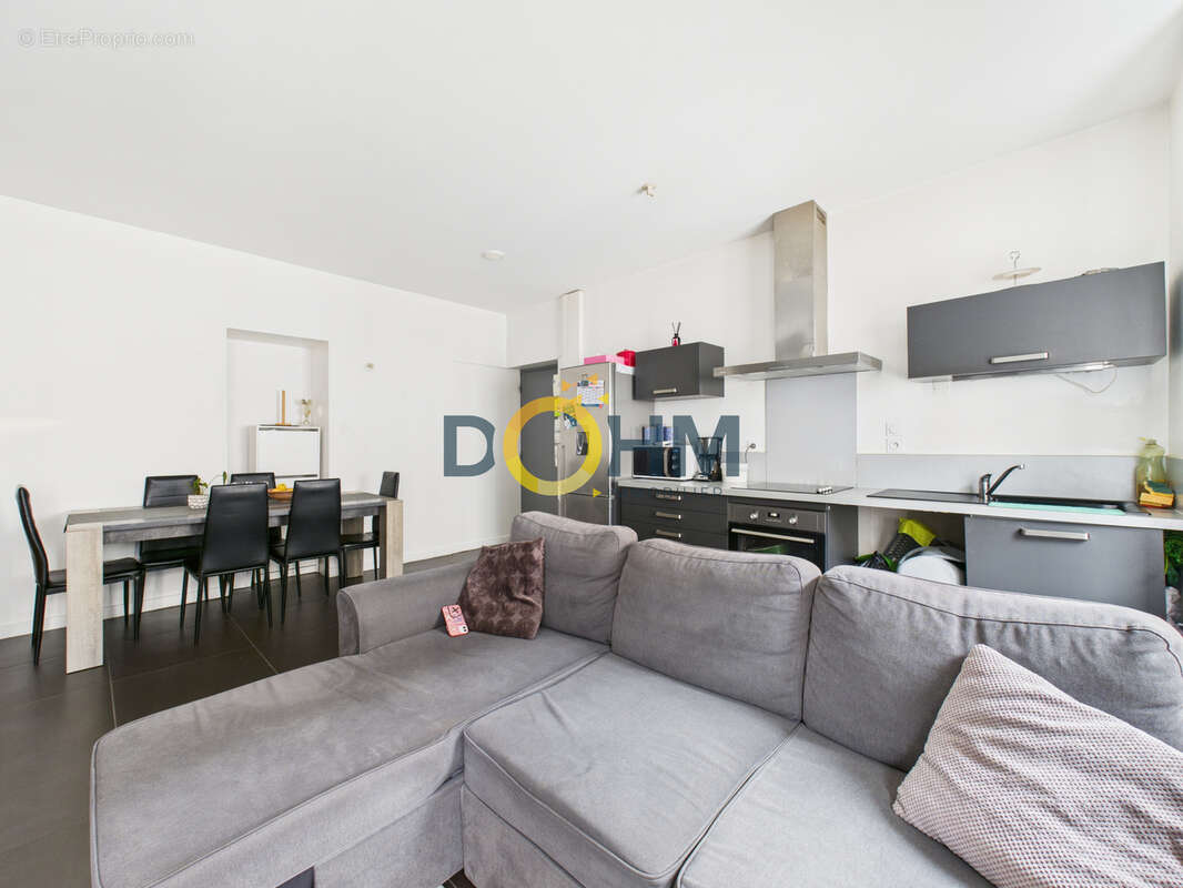 Appartement à SAINT-ETIENNE