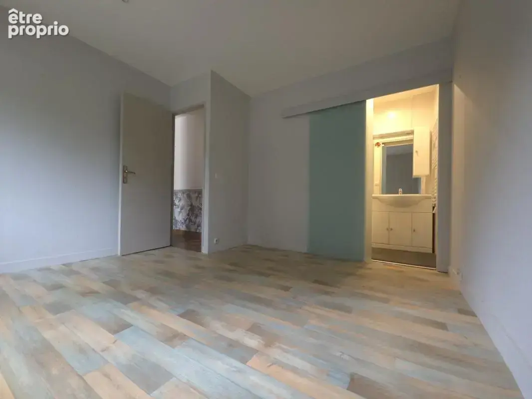 Maison familiale 4 chambres avec jardin-dependances  a vendr - photo 10