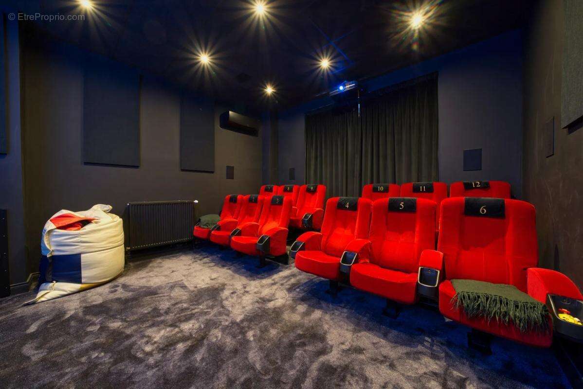 Maison à CHERMIGNAC