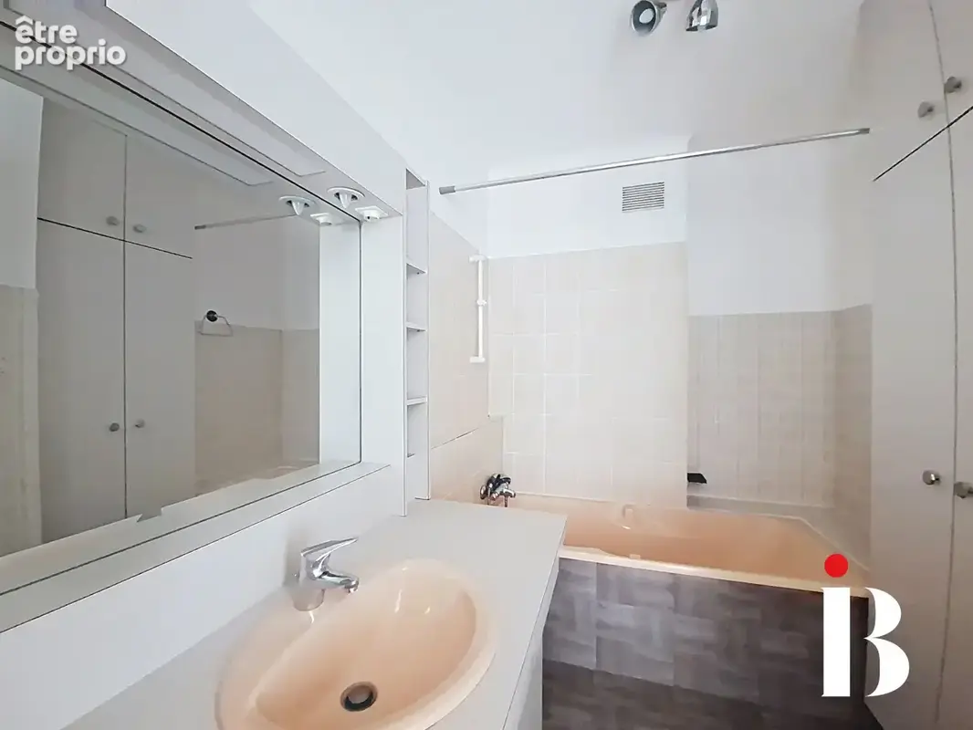 Appartement T4 de 102 m² Dernier étage Quartier Beauséjour - photo 6