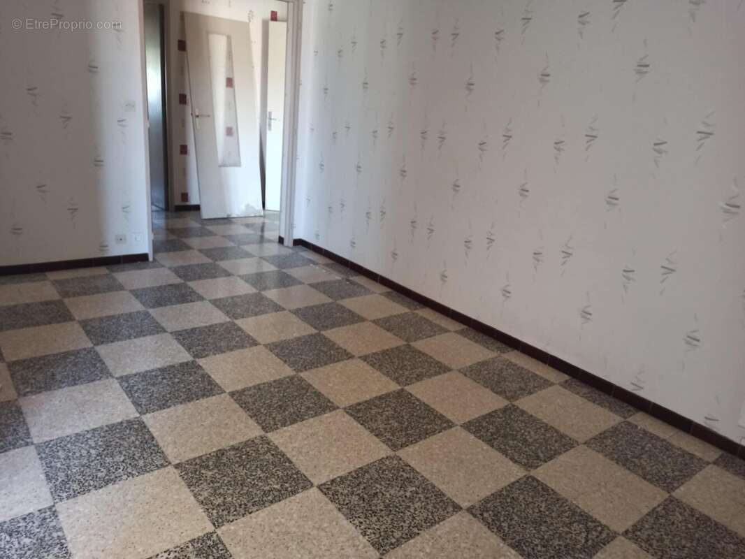 Appartement à PORT-DE-BOUC