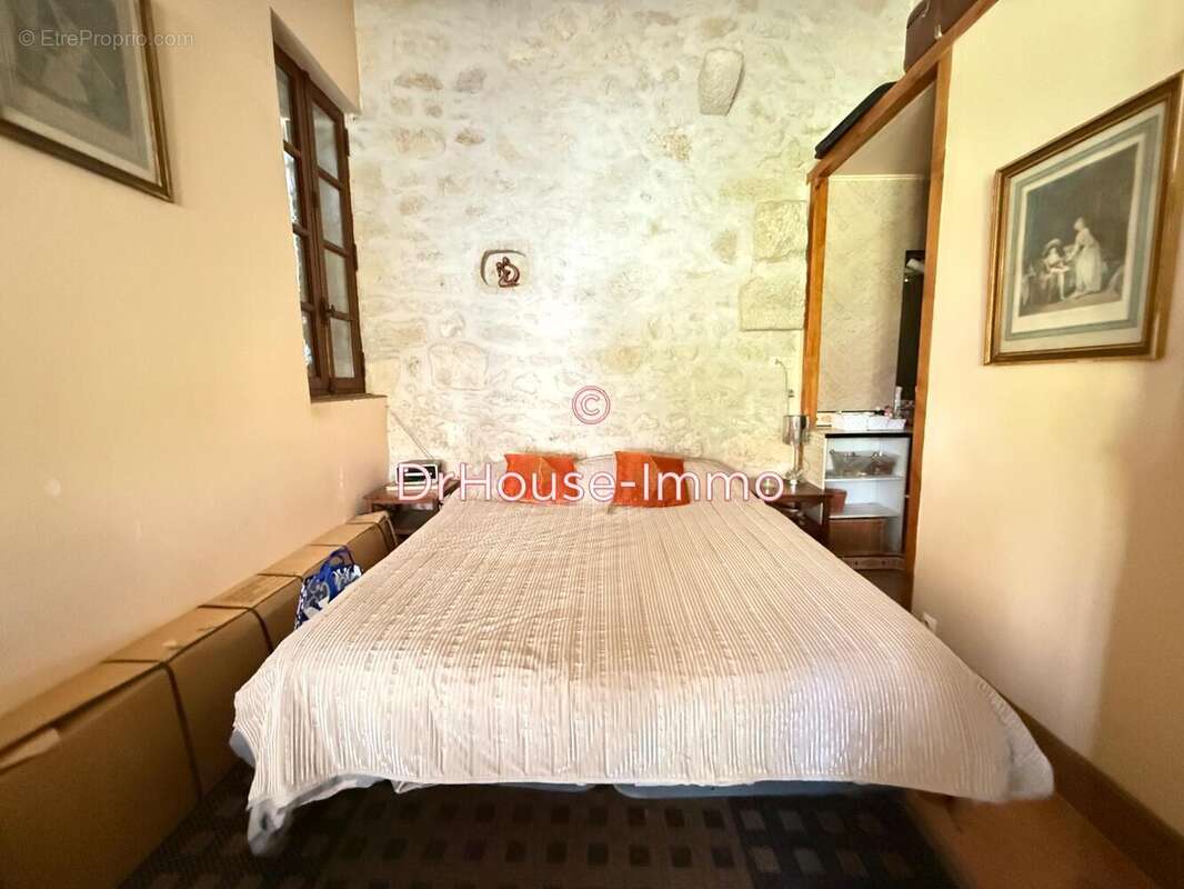 Maison à SAINT-JEAN-DE-BLAIGNAC