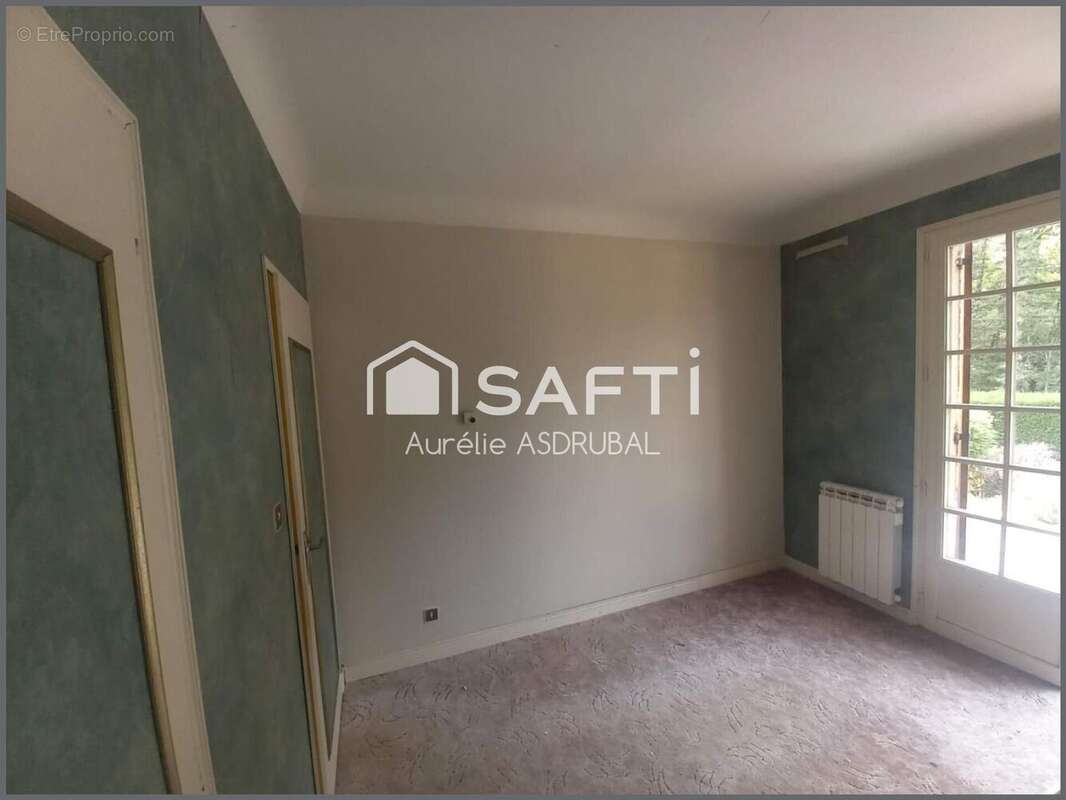 Maison 140 m² à Couze-Et-Saint-Front  - photo 7