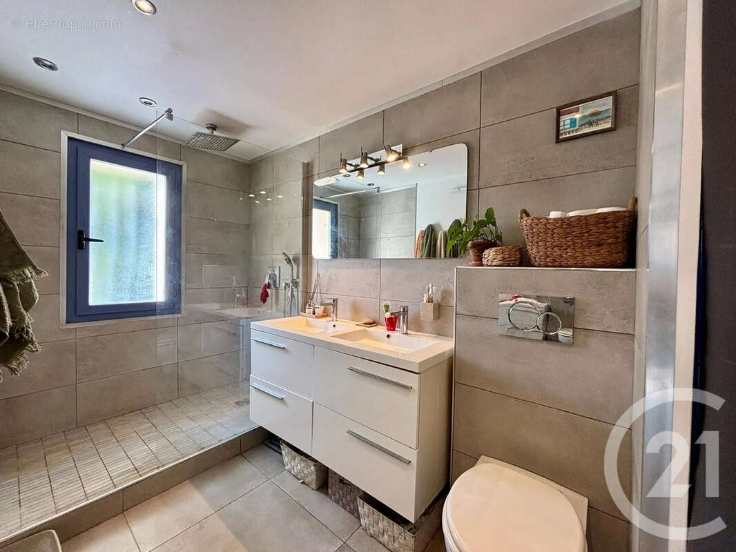 Appartement à LE CANNET