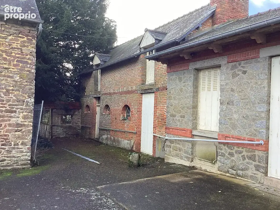 Ensemble en pierres à rénover avec dépendances et terrain constructible  GAËL (35290) - photo 6