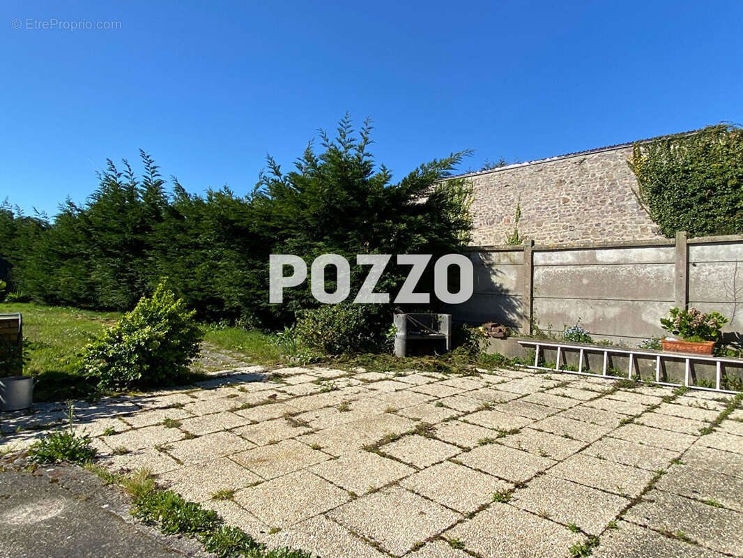 Maison à SAINT-VAAST-LA-HOUGUE