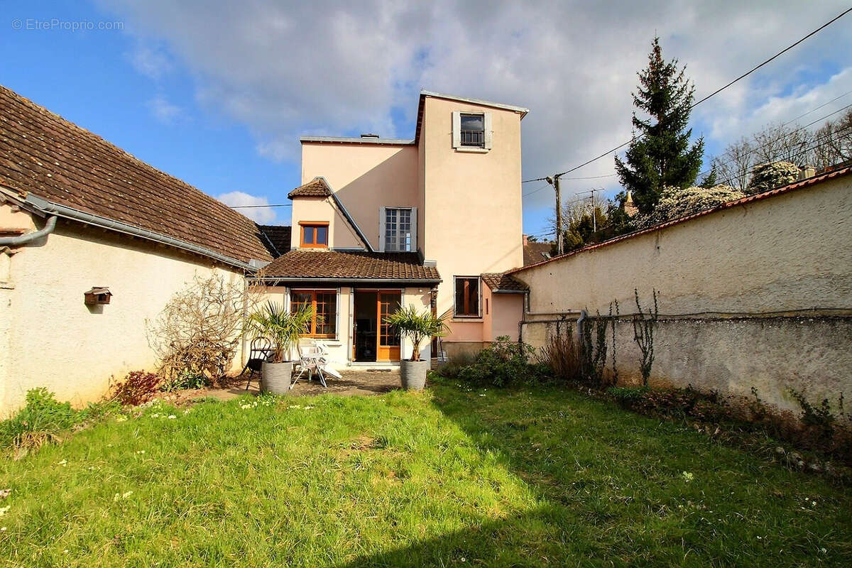 Maison à NOGENT-LE-ROI